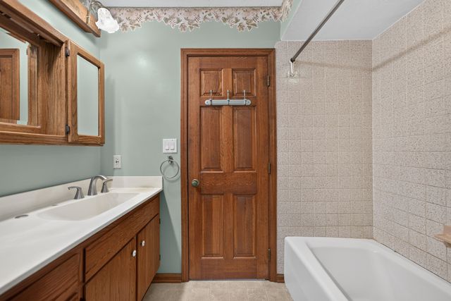 12730 Beloit Road, Caledonia, IL 61011