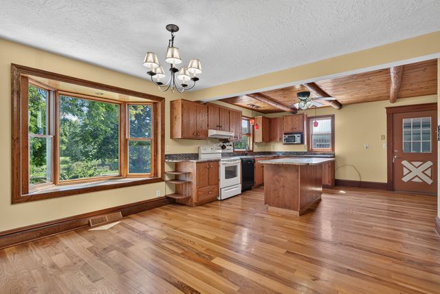 12730 Beloit Road, Caledonia, IL 61011