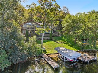 W5706 Bubbling Springs DRIVE, Elkhorn, WI 53121