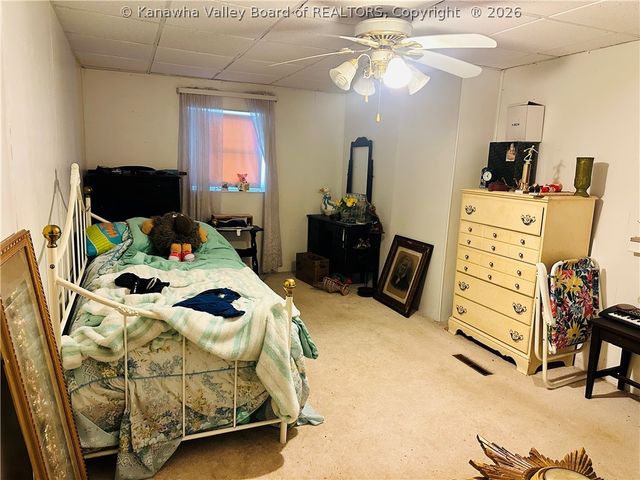 257 Lighthouse Way, Elkview, WV 25071