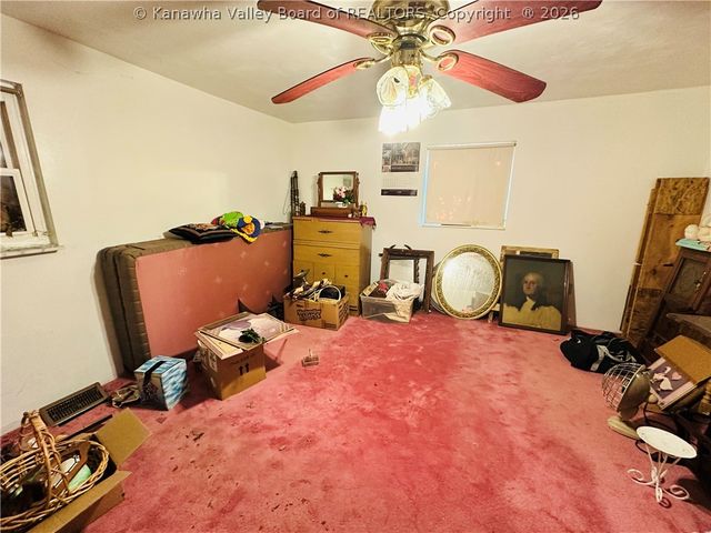 257 Lighthouse Way, Elkview, WV 25071