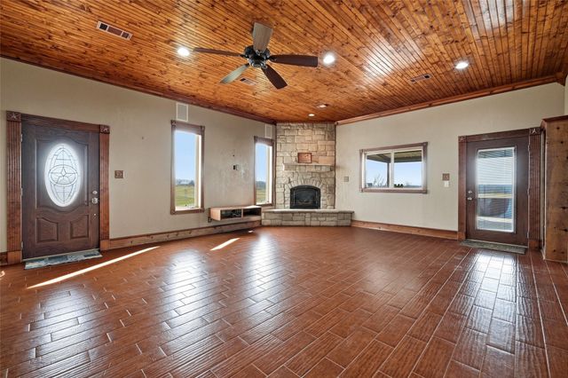 3515 Old Southmayd Road, Sherman, TX 75092