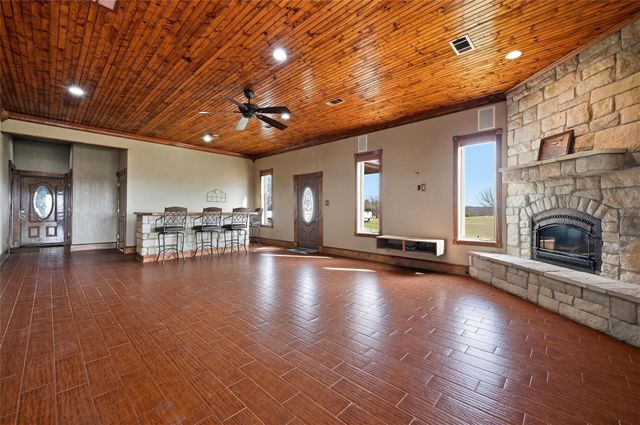 3515 Old Southmayd Road, Sherman, TX 75092