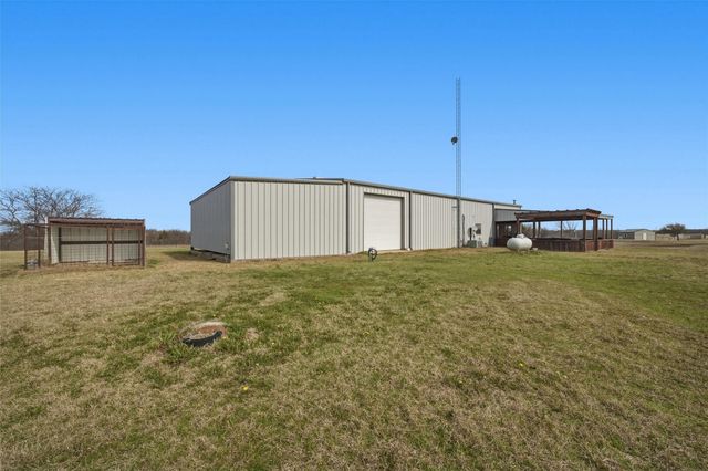 3515 Old Southmayd Road, Sherman, TX 75092