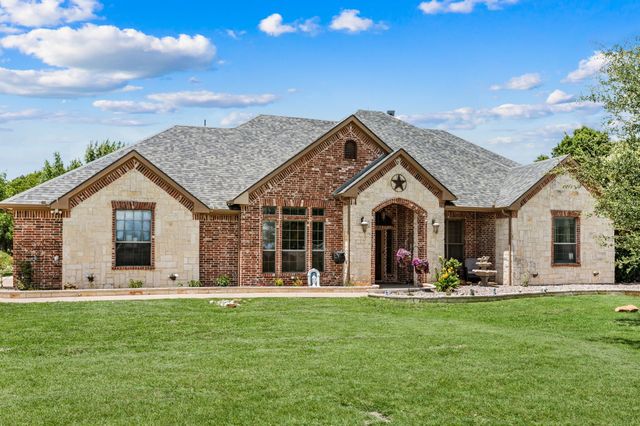 1216 West Road, Waxahachie, TX 75165
