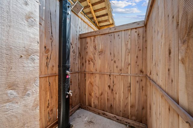 1216 West Road, Waxahachie, TX 75165
