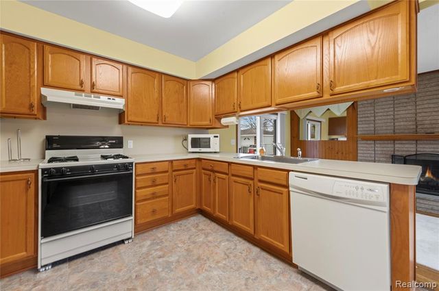15090 Gage Street, Taylor, MI 48180