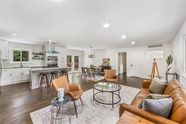 1439 Forest Lane SE, Marietta, GA 30067