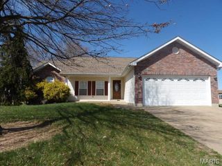 601 John David Drive, Farmington, MO 63640