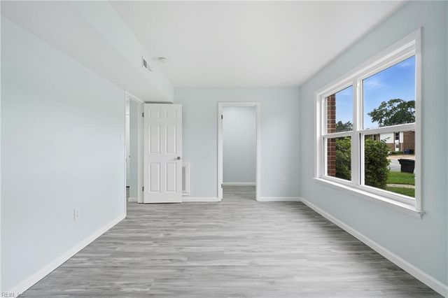 5349 Commons Ct, Virginia Beach, VA 23462