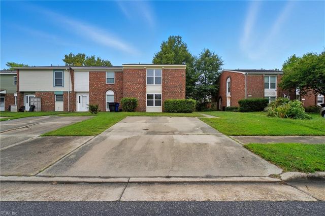 5349 Commons Ct, Virginia Beach, VA 23462