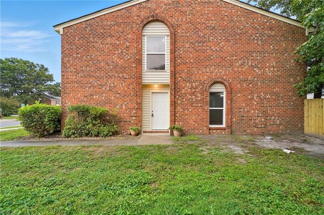 5349 Commons Ct, Virginia Beach, VA 23462