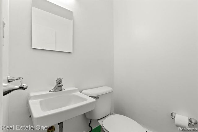 1550 Cherboneau Place 110, Detroit, MI 48207