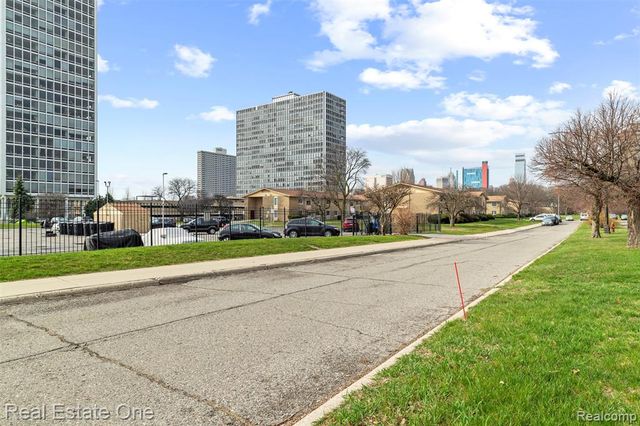 1550 Cherboneau Place 110, Detroit, MI 48207