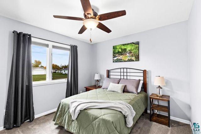 2020 E 11th St, Superior, WI 54880