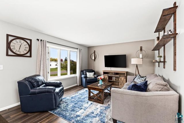 2020 E 11th St, Superior, WI 54880