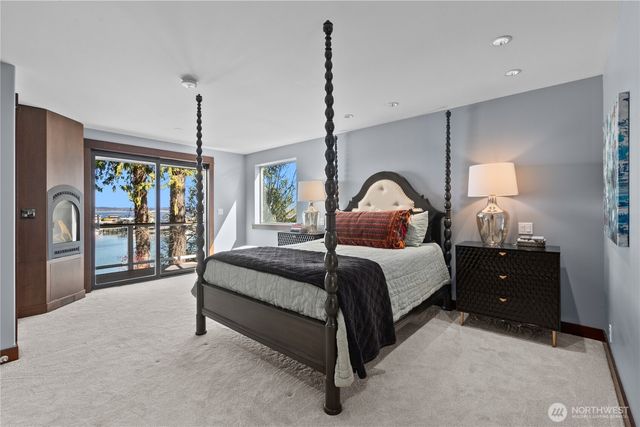 10258 NE Lafayette Avenue, Bainbridge Island, WA 98110