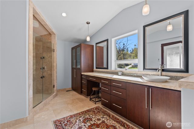 10258 NE Lafayette Avenue, Bainbridge Island, WA 98110