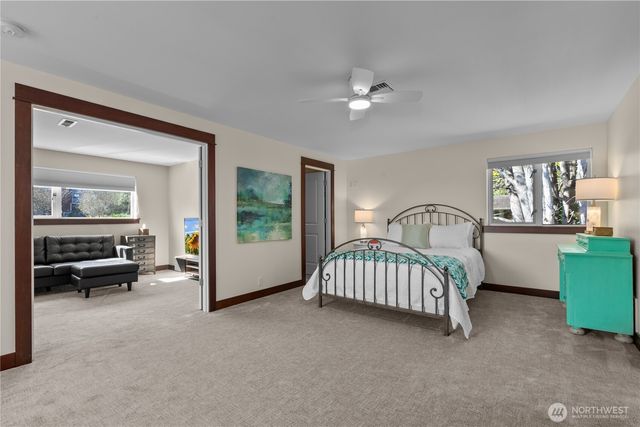 10258 NE Lafayette Avenue, Bainbridge Island, WA 98110