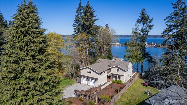 10258 NE Lafayette Avenue, Bainbridge Island, WA 98110