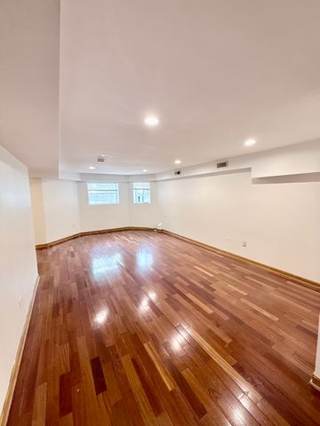 3431 W Lyndale Street, Chicago, IL 60647