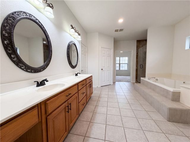 6041 King, Corpus Christi, TX 78414