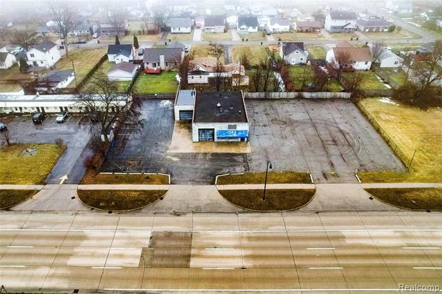 14239 Telegraph Road, Taylor, MI 48180