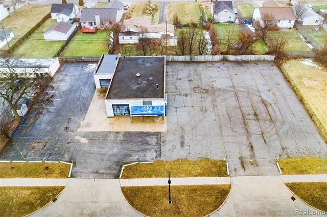 14239 Telegraph Road, Taylor, MI 48180