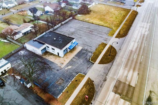 14239 Telegraph Road, Taylor, MI 48180