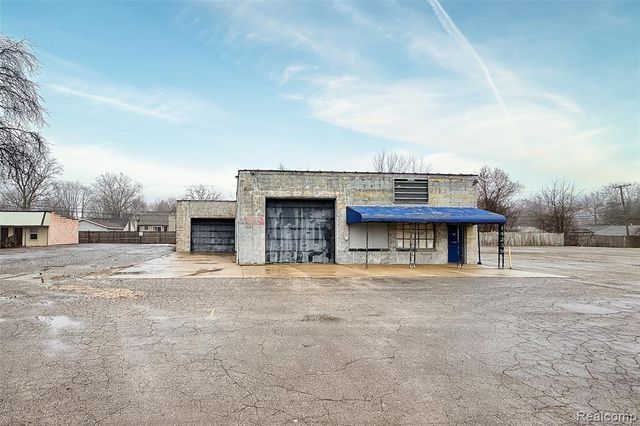 14239 Telegraph Road, Taylor, MI 48180