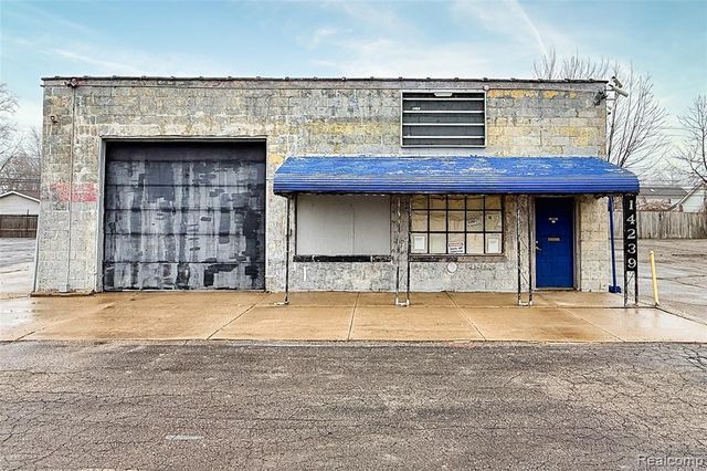 14239 Telegraph Road, Taylor, MI 48180