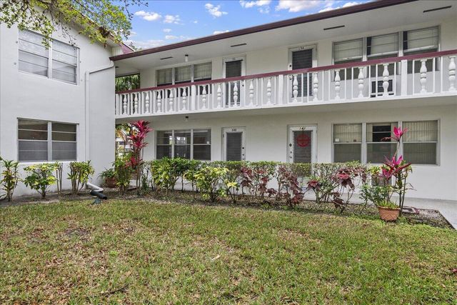 142 Kent I, West Palm Beach, FL 33417