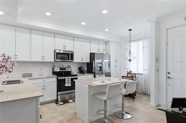 17902 GAWTHROP DRIVE 305, Bradenton, FL 34211