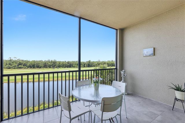 17902 GAWTHROP DRIVE 305, Bradenton, FL 34211