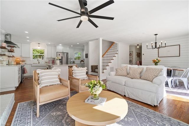 1813 Fleet TER, Virginia Beach, VA 23454