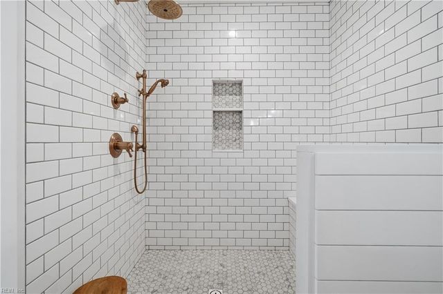 1813 Fleet TER, Virginia Beach, VA 23454