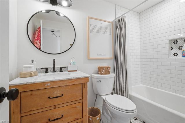 1813 Fleet TER, Virginia Beach, VA 23454