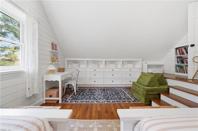 1813 Fleet TER, Virginia Beach, VA 23454