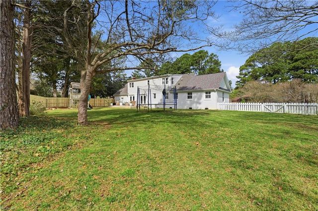 1813 Fleet TER, Virginia Beach, VA 23454