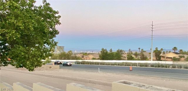 10731 Mission Lakes Avenue, Las Vegas, NV 89134