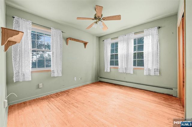 1 Gary Court, Park Ridge, NJ 07656