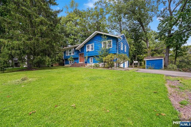 1 Gary Court, Park Ridge, NJ 07656
