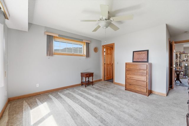 38249 Everton Avenue, North Branch, MN 55056