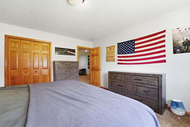 38249 Everton Avenue, North Branch, MN 55056