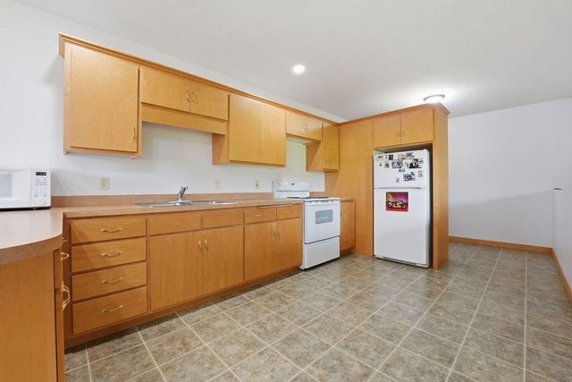 38249 Everton Avenue, North Branch, MN 55056