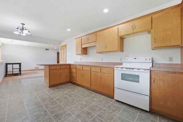 38249 Everton Avenue, North Branch, MN 55056