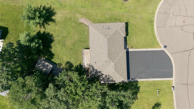 38249 Everton Avenue, North Branch, MN 55056