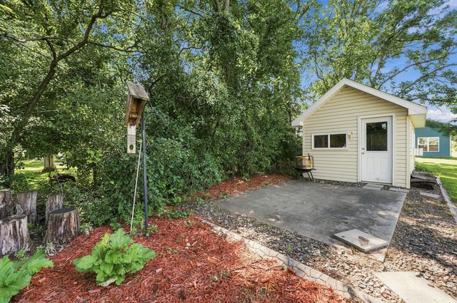 38249 Everton Avenue, North Branch, MN 55056