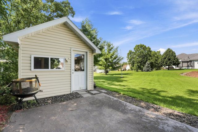 38249 Everton Avenue, North Branch, MN 55056