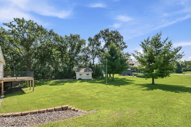 38249 Everton Avenue, North Branch, MN 55056